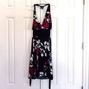 Women Black w/Flower Pattern Dress - Size Small - 1/2 length